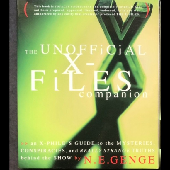 Unofficial X Files Companion Book - Picture 1 of 5